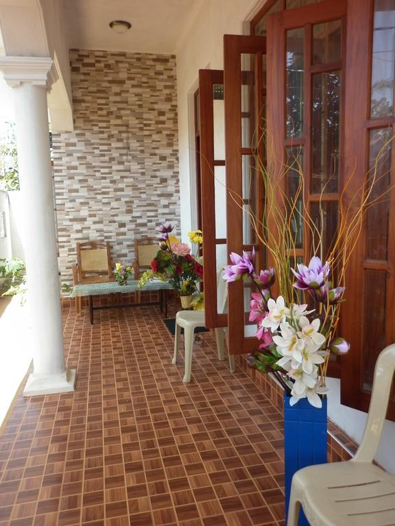 Seetha'S Hostel Negombo Exterior photo