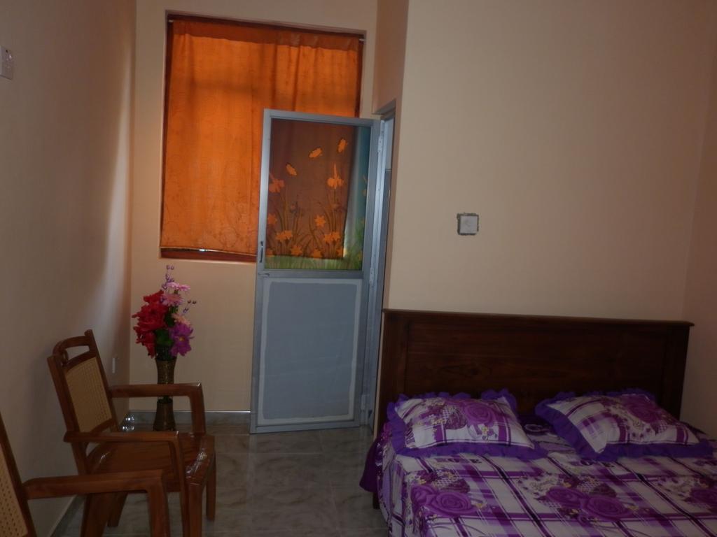 Seetha'S Hostel Negombo Room photo
